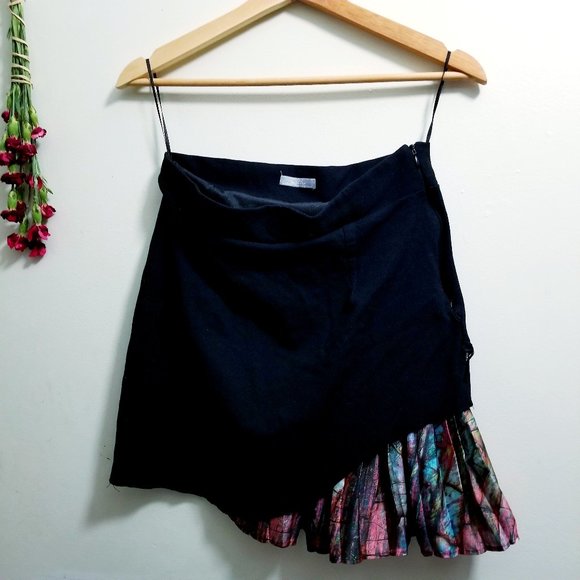 Zara Dresses & Skirts - Zara Black asymmetrical ruffled skirt